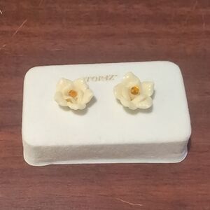 Topez Birthstone November Birthday Earrings White Flower